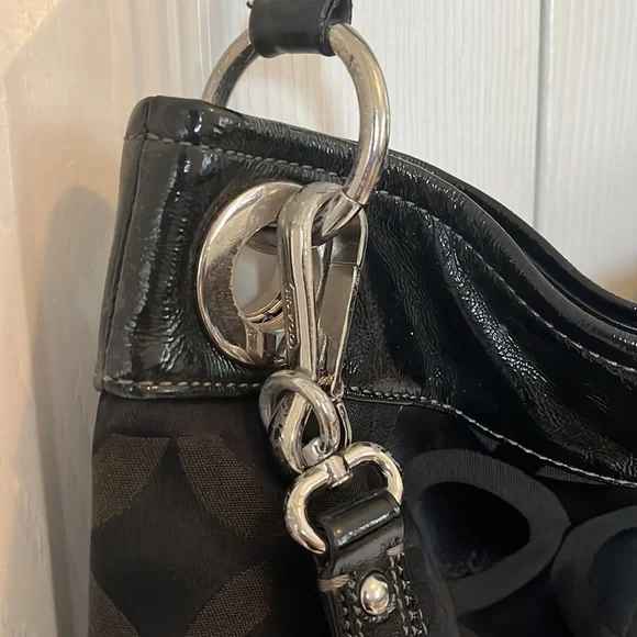 Coach Shoulder Crossbody Bag - Picture 5 of 12